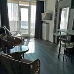 элитная в аркадии с видом на море 26 жемчужина Apartment *